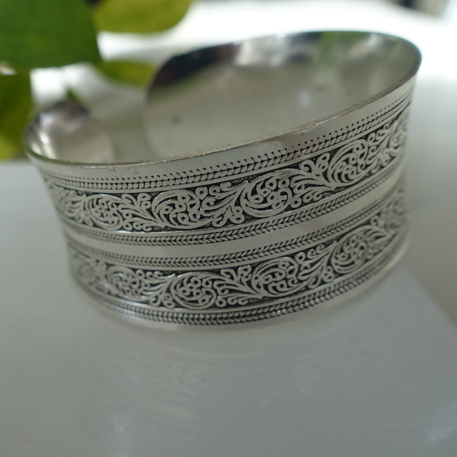 Vintage Boho Tibetan Silver Bangle