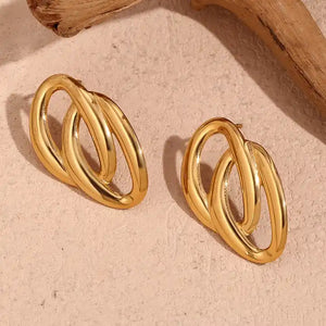 Twine Circled Gold Stud Earrings