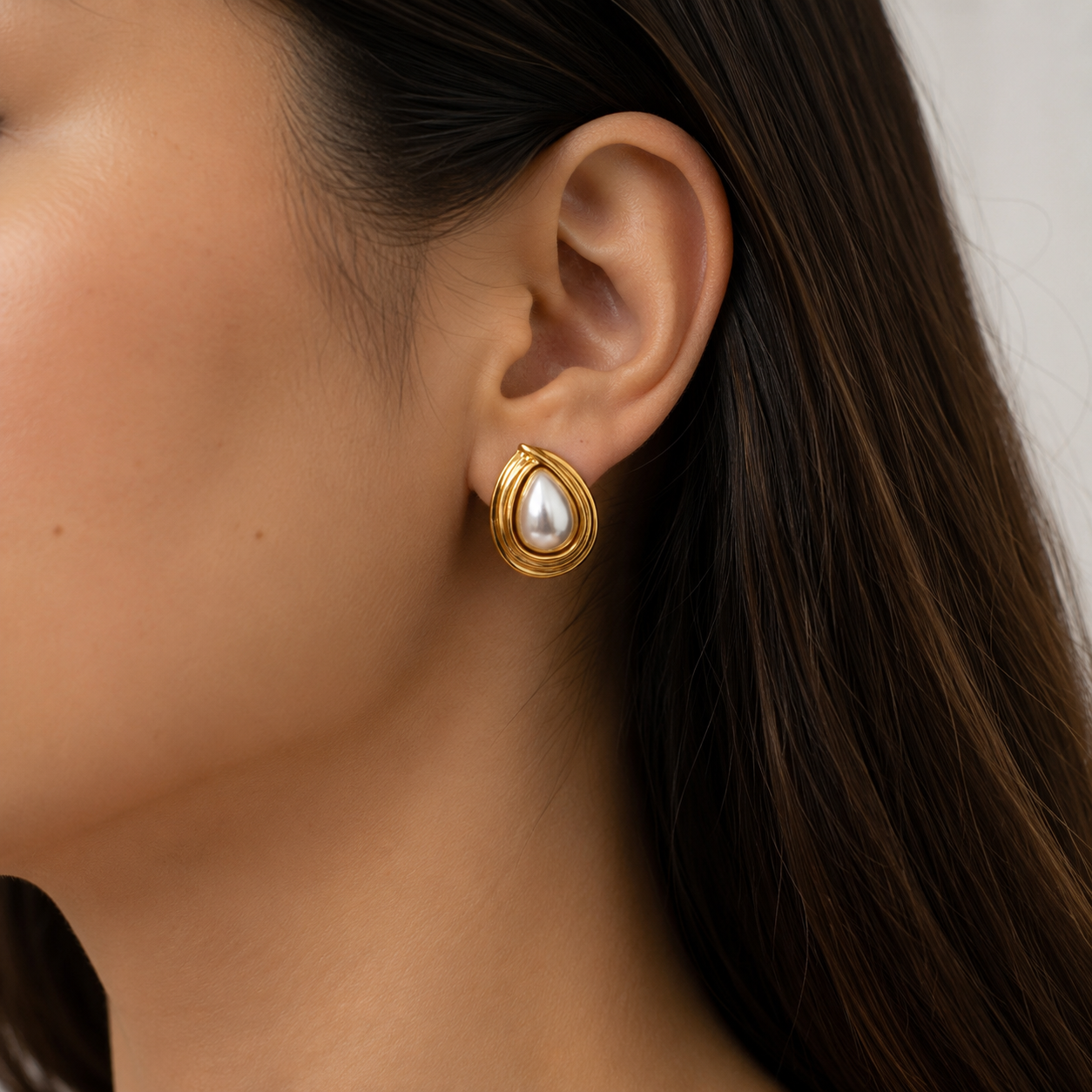 Vintage Gold Swirl Tone Faux Pearl Earrings