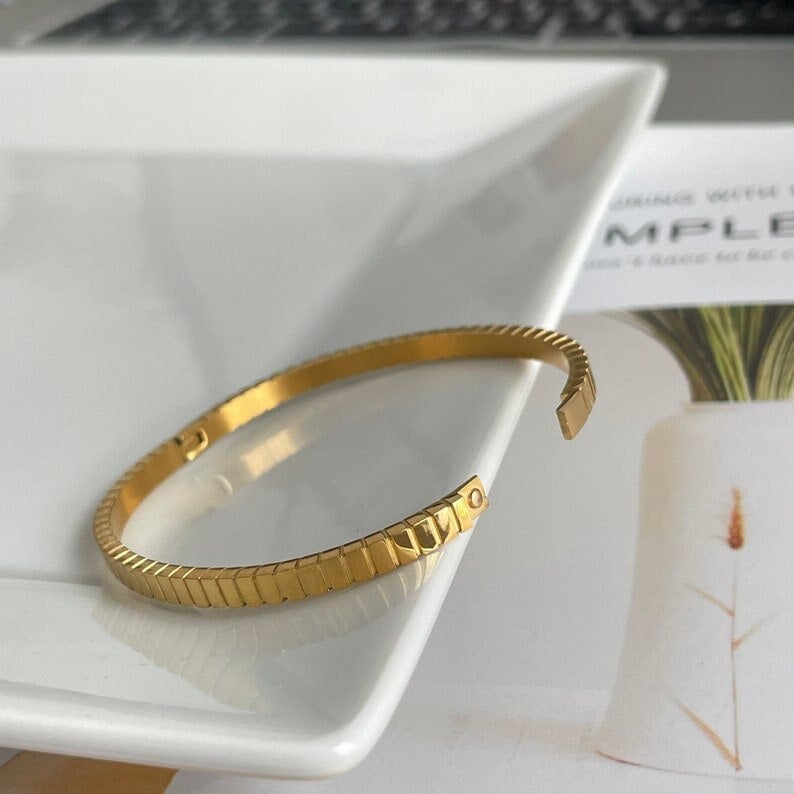 Boho 14k Gold Plated Bangle - Golden Archa