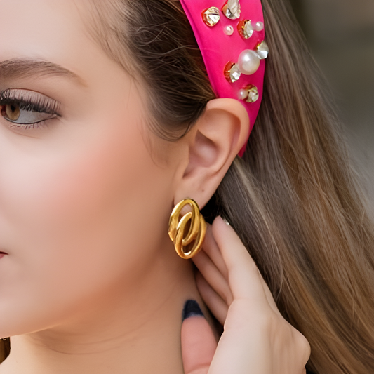 Twine Circled Gold Stud Earrings
