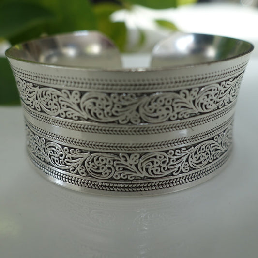 Vintage Boho Tibetan Silver Bangle