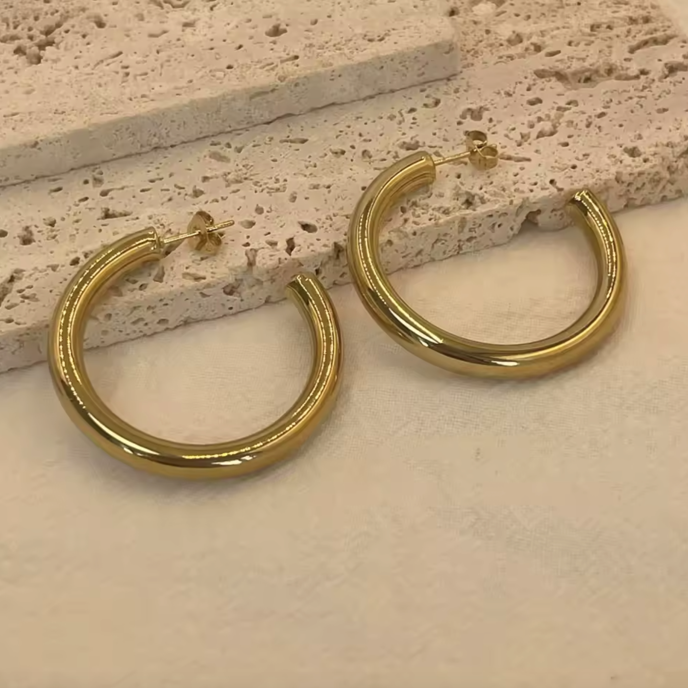 Golden Classic Hoop